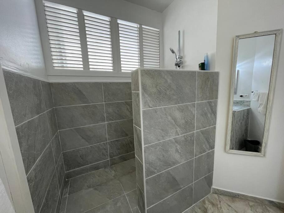 Appart Adorable Proche De La Baie Orientale, Idolem Residence Unite 2 - 57 Rue Du Mont Vernon 1 Cul de Sac Ngoại thất bức ảnh